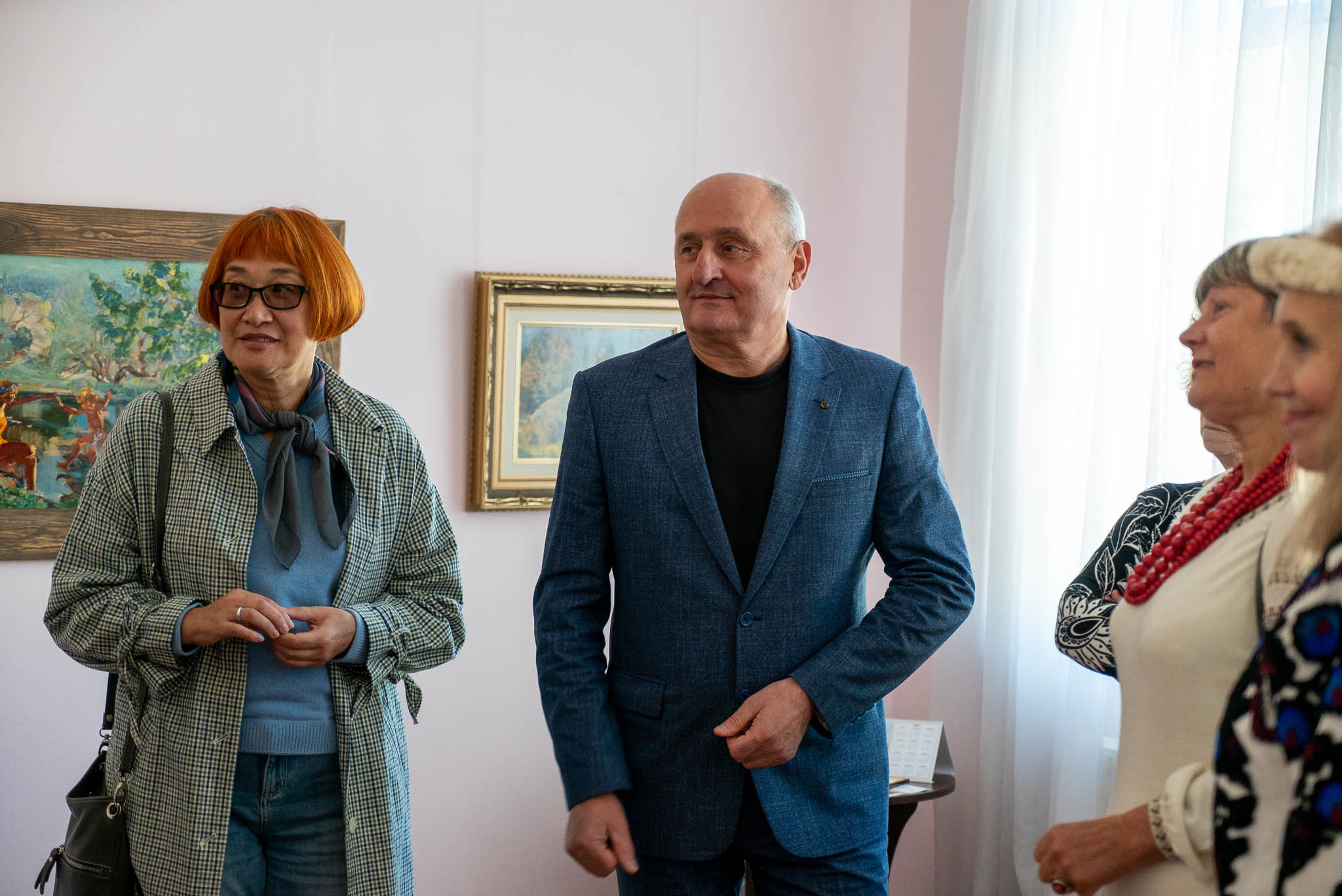 Володимир Ширма взяв участь у відкритті художньої виставки, присвяченої до Дня художника України