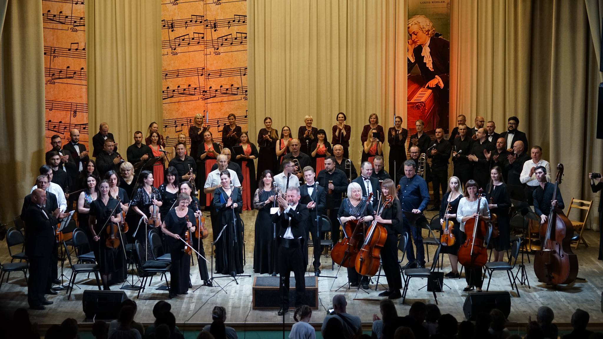 У Житомирській обласній філармонії відбулося закриття концертного сезону