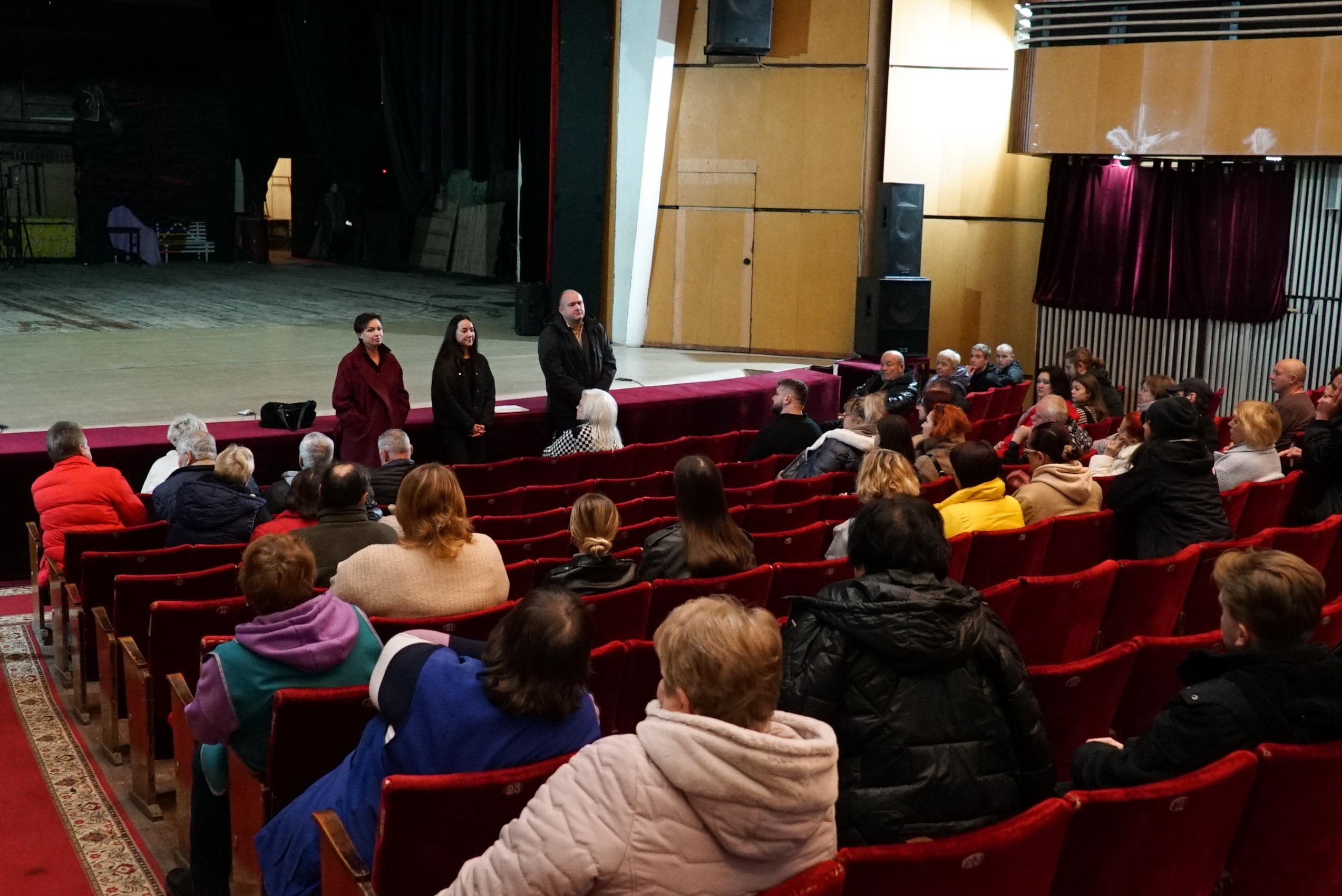 Колективу Житомирського музично-драматичного театру імені Івана Кочерги представили виконувачку обов’язків директора