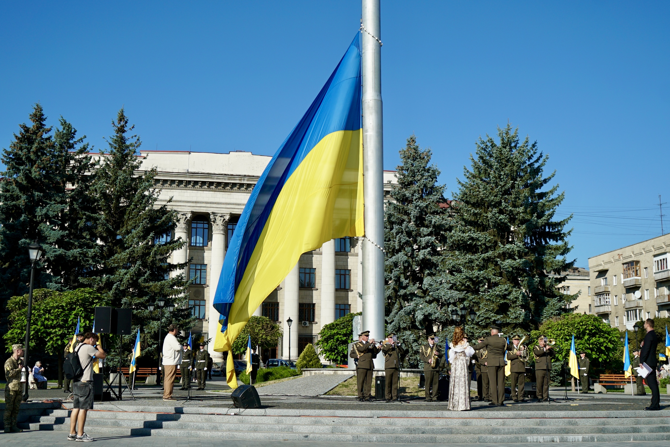 Прапор, що об’єднує націю: Житомирщина відзначила День Державного Прапора України