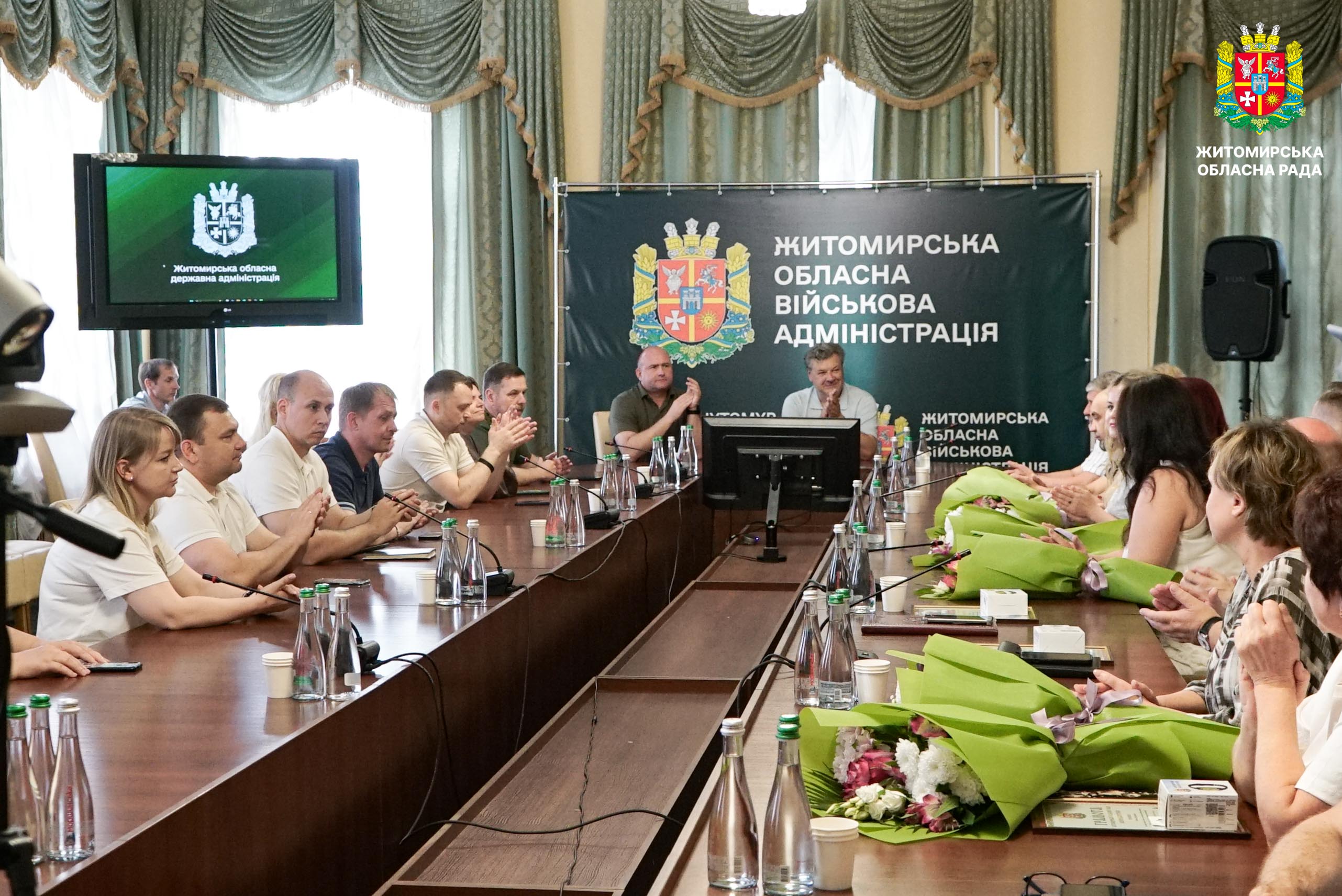 Олег Дзюбенко привітав державних службовців із професійним святом