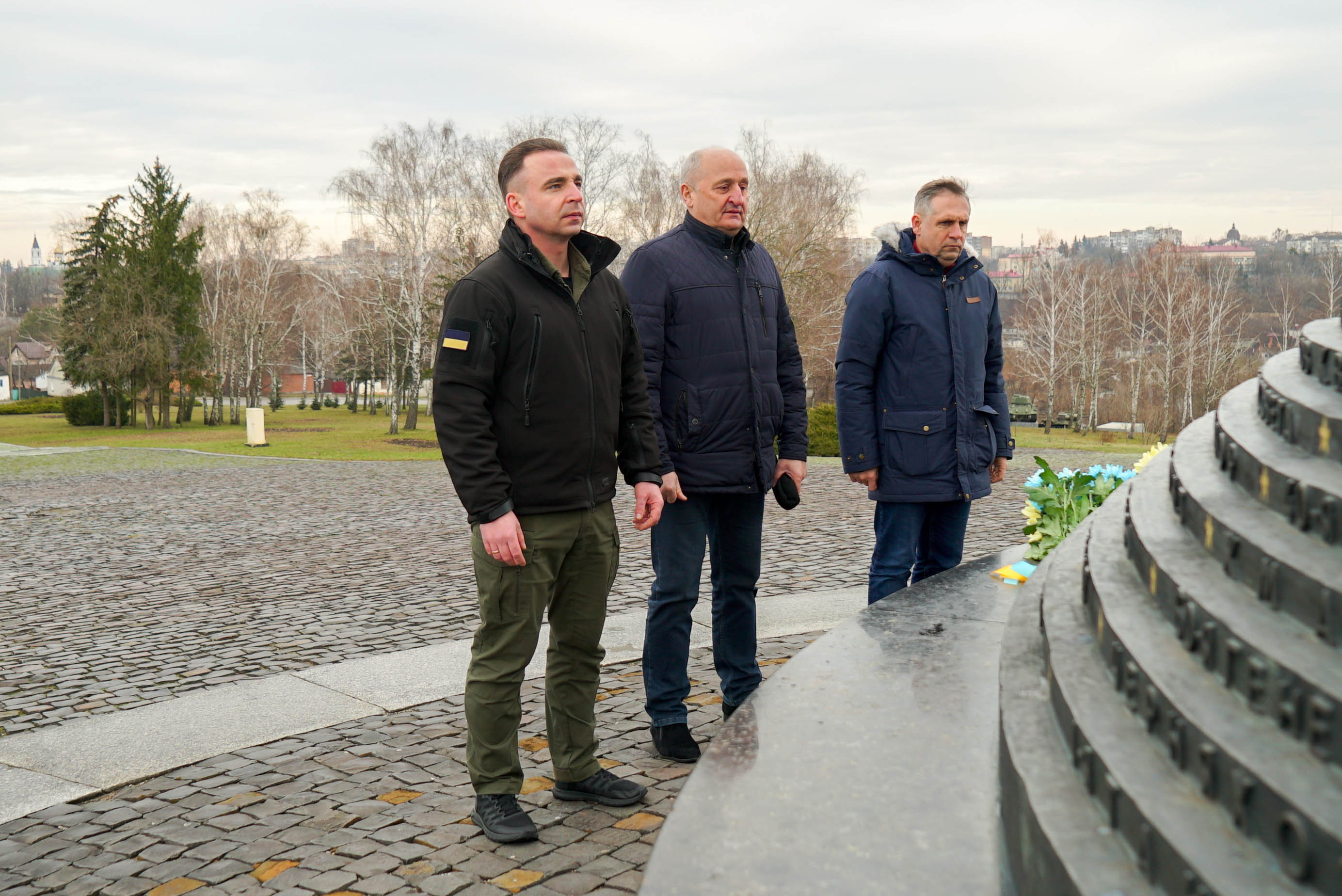 У Житомирі вшанували памʼять Героїв, які загинули під час визволення міста від нацистських окупантів 